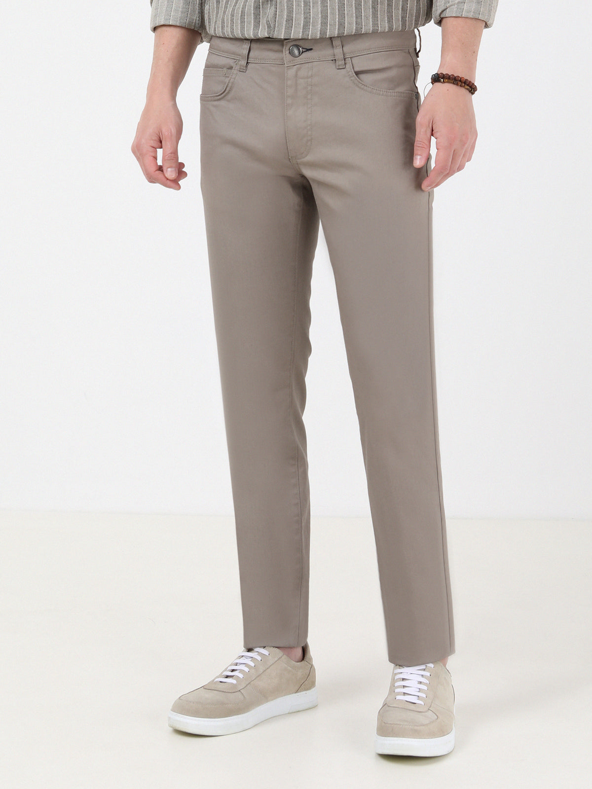 Haki Düz Dokuma Regular Fit Casual Pamuk Karışımlı Pantolon