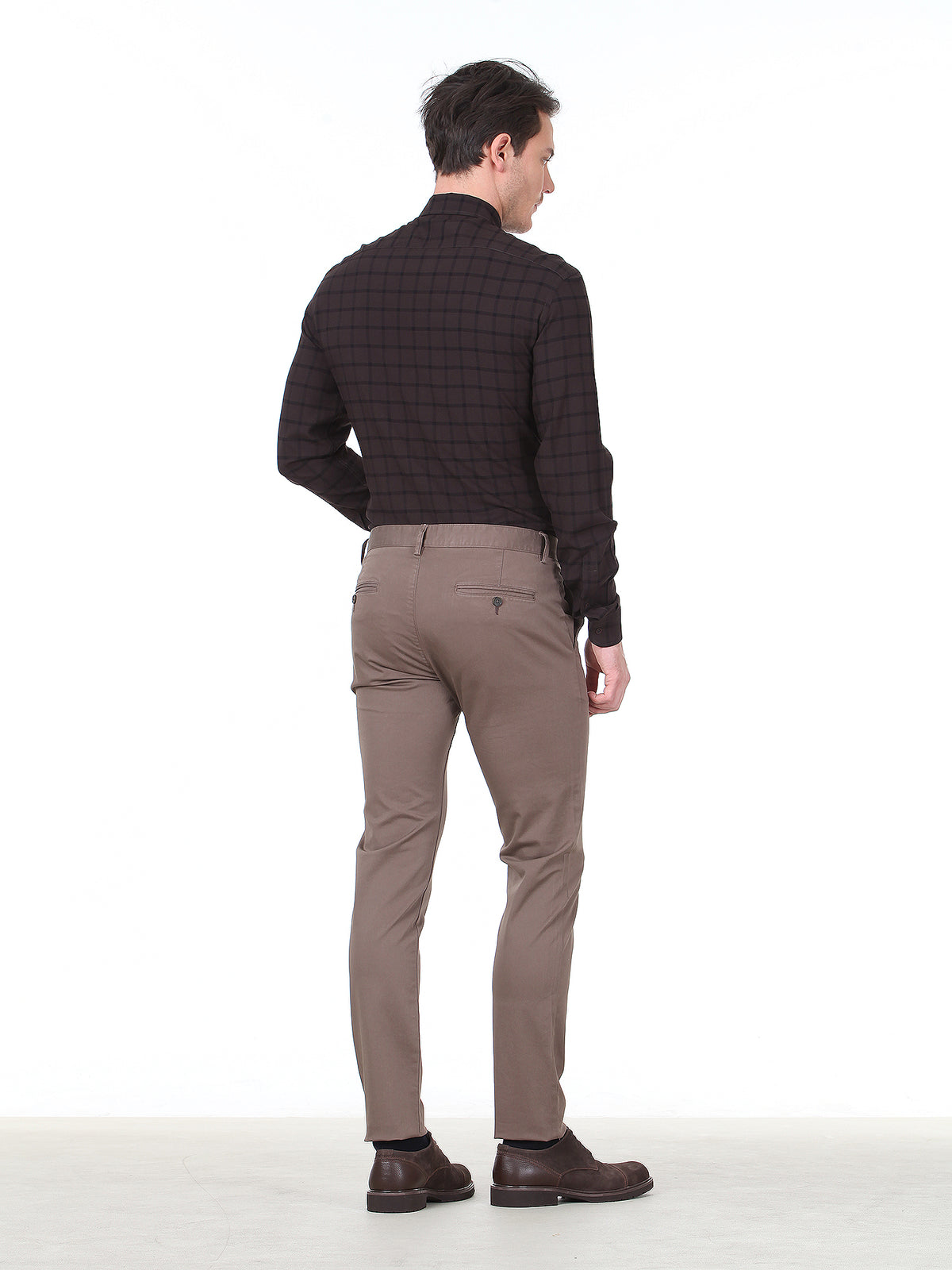 Koyu Bej Düz Dokuma Fitted Fit Casual Pamuk Karışımlı Pantolon