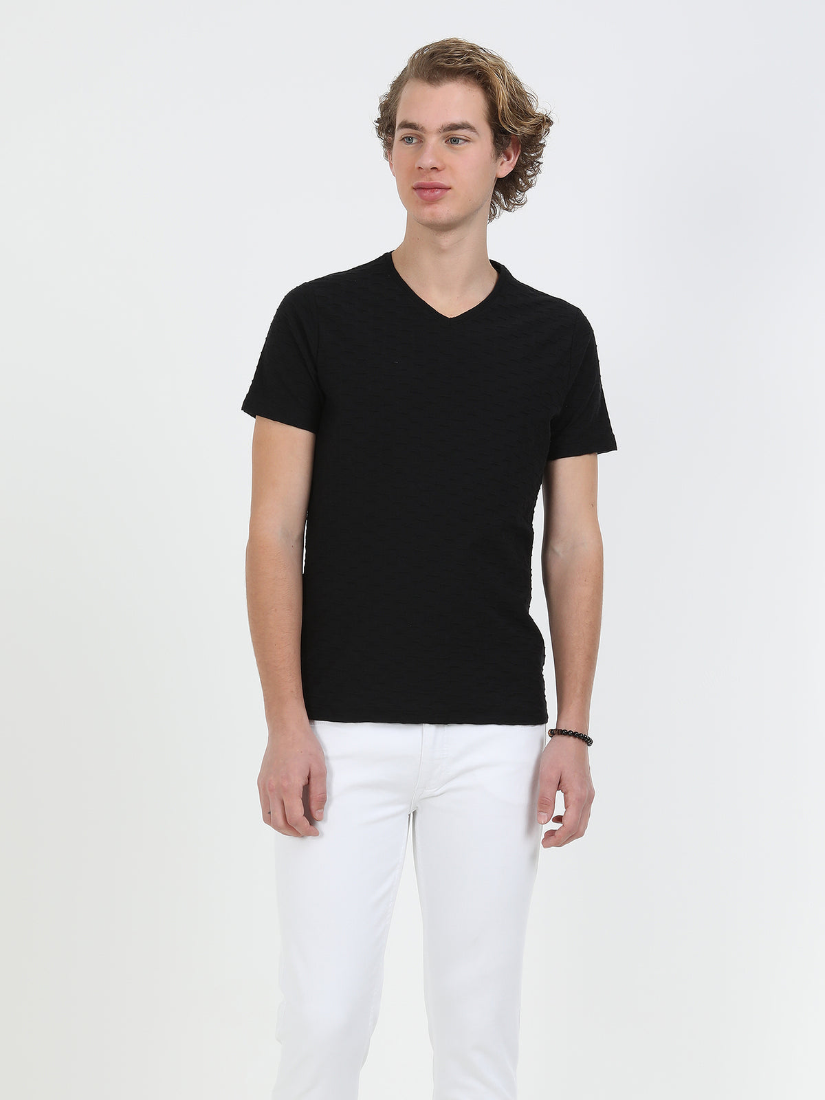 Siyah Jakarlı V Yaka %100 Pamuk T-Shirt