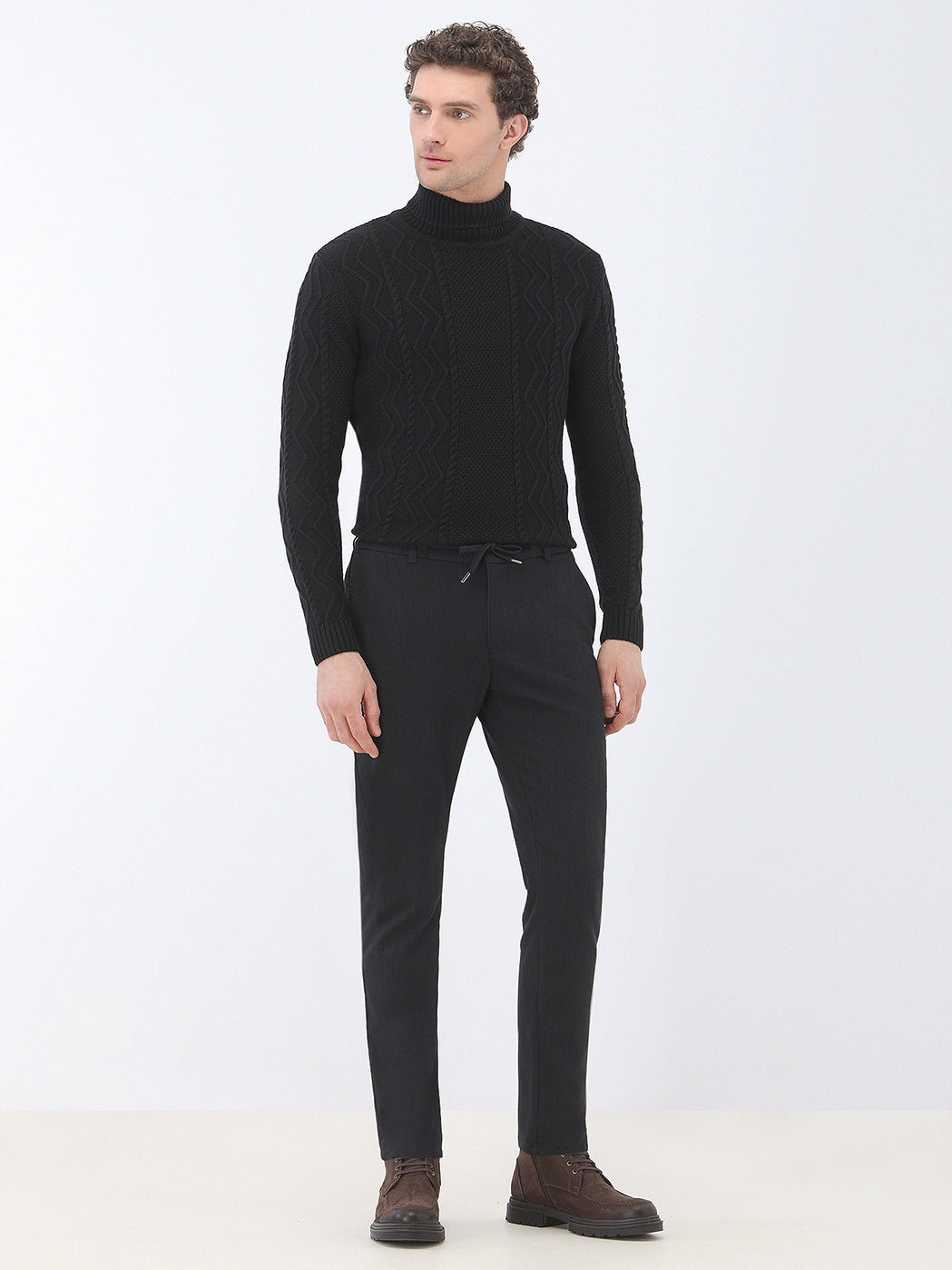 Siyah Dokuma Jogging Fit Casual Pamuk Karışımlı Pantolon