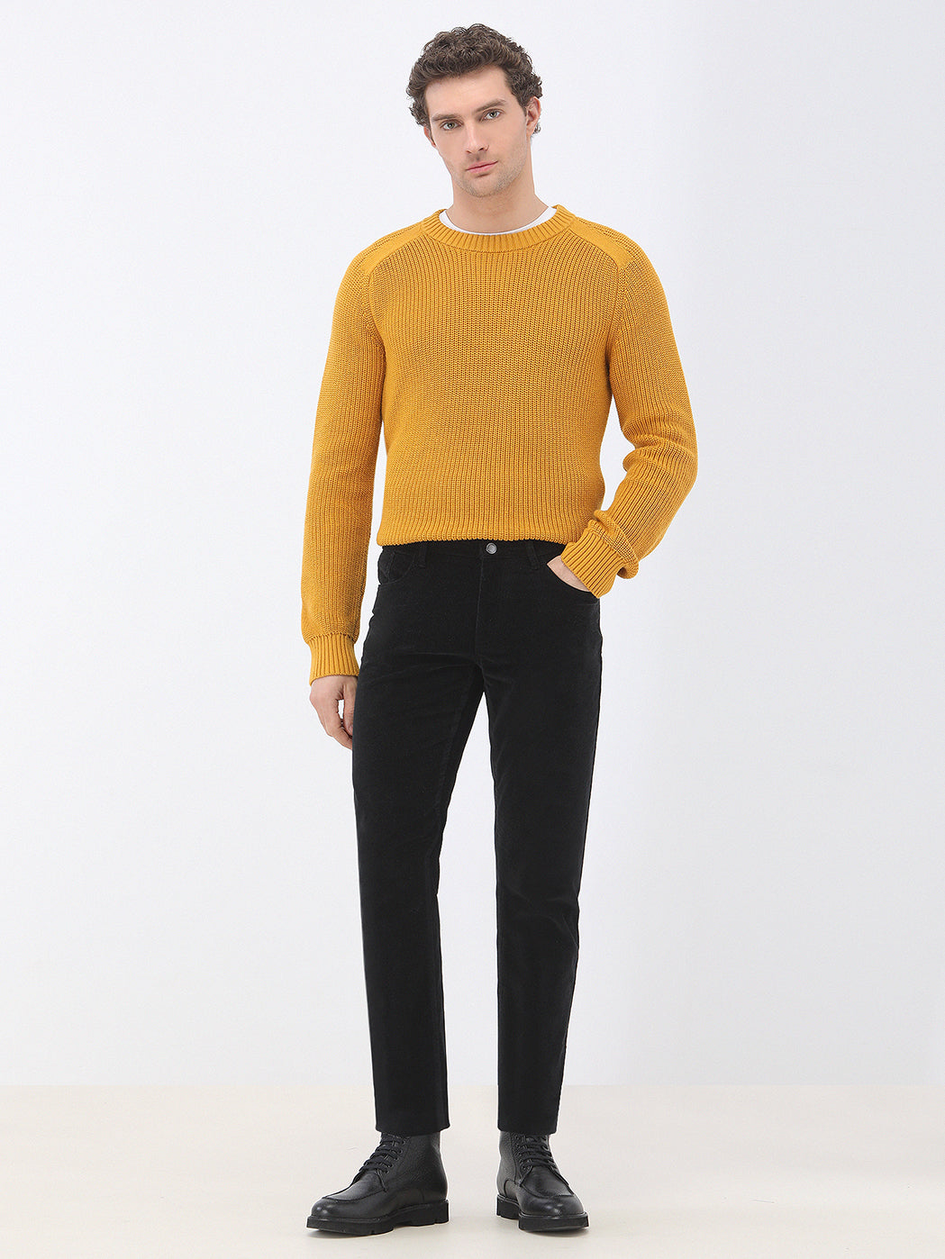 Siyah Dokuma Regular Fit Kadife Casual Pamuk Karışımlı Pantolon