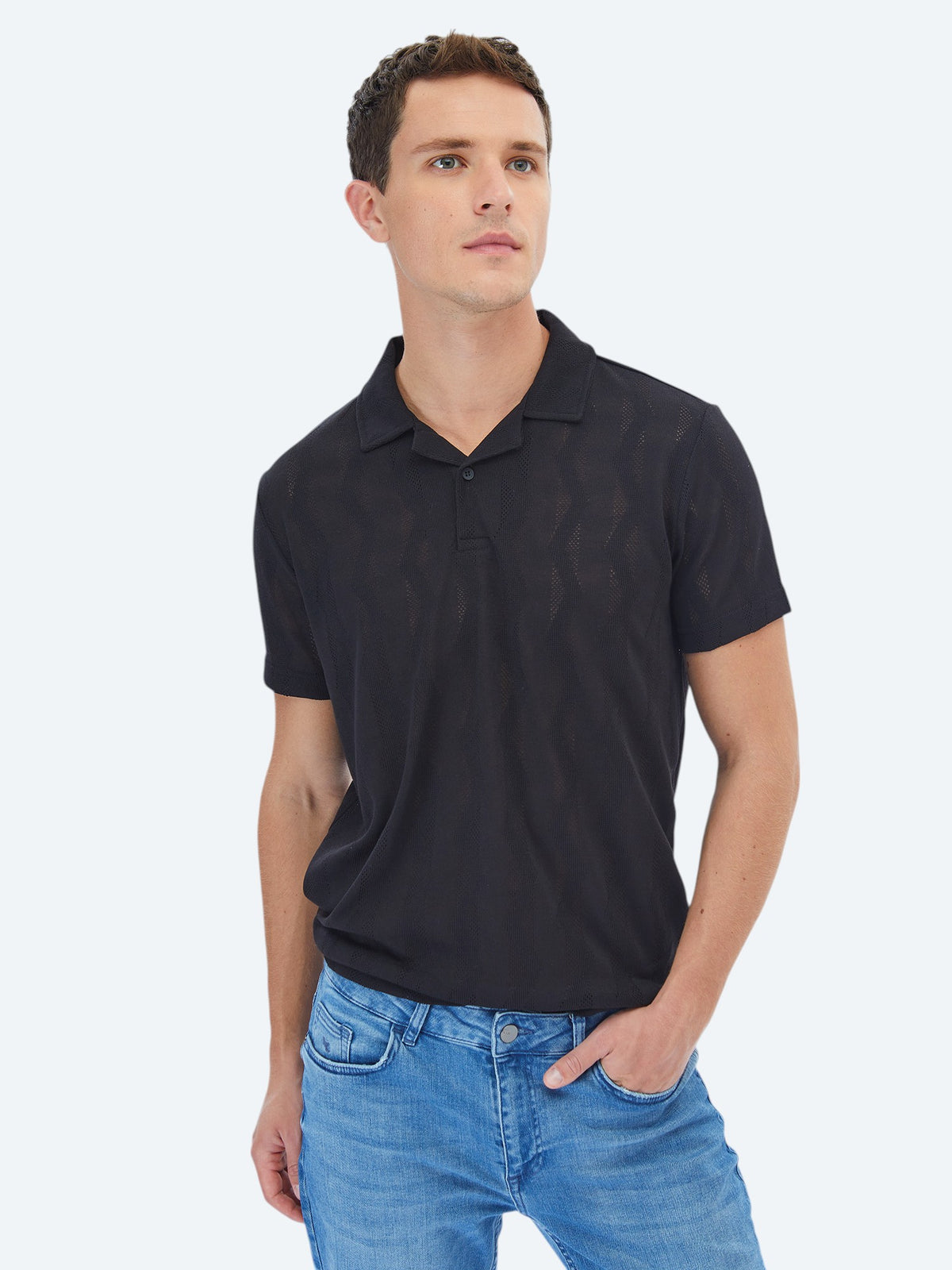 Siyah Jakarlı Küba Yaka T-Shirt