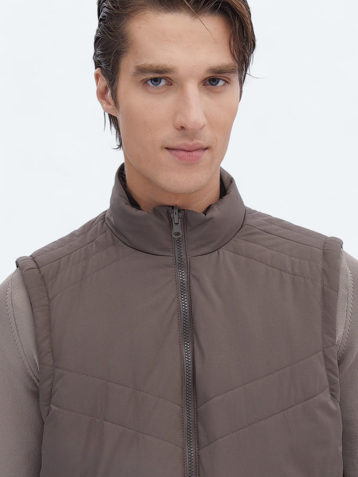 Koyu Vizon Regular Fit Gizli Kapüşon Casual Dokuma Spor Yelek