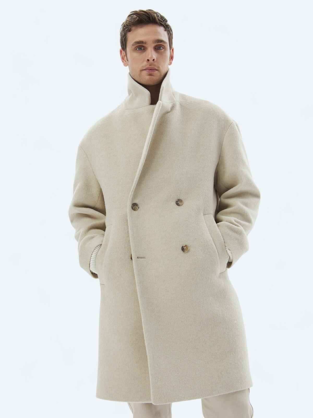 Açık Bej Oversize Fit Kruvaze Yaka Klasik Dokuma Palto