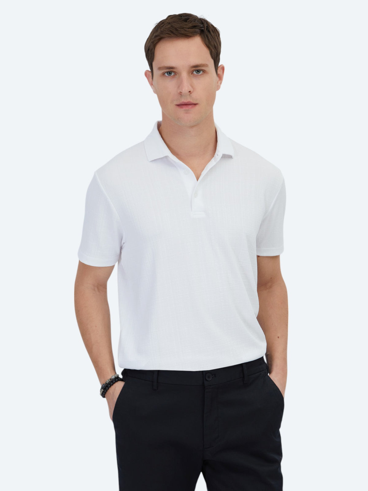 Beyaz Jakarlı Polo Yaka T-Shirt