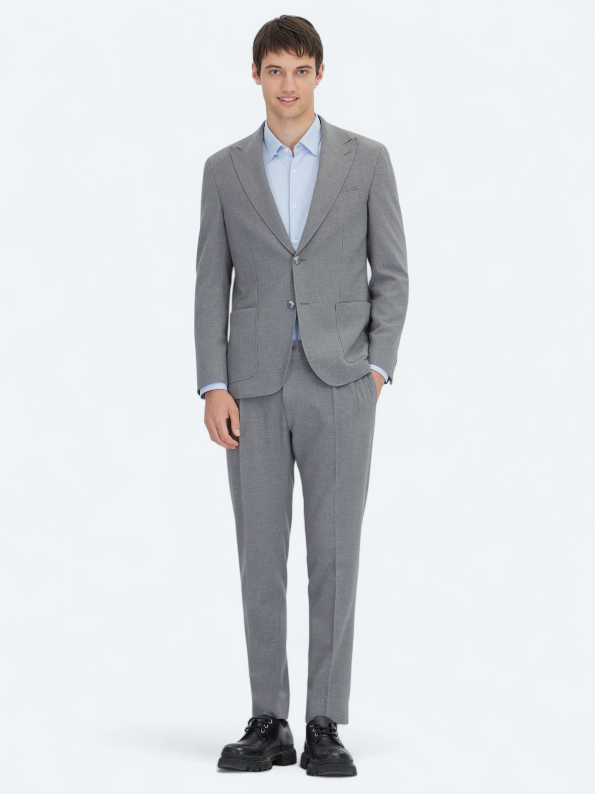 Gri Çizgili Modern Fit Takım Elbise