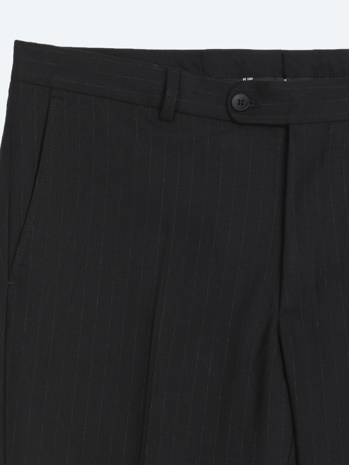 Siyah Çizgili Modern Fit Takım Elbise