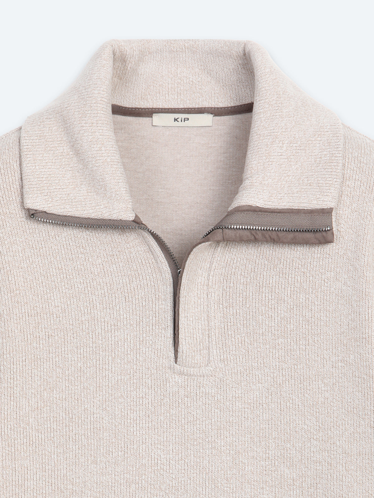 Bej Dik Yaka Desenli Sweatshirt