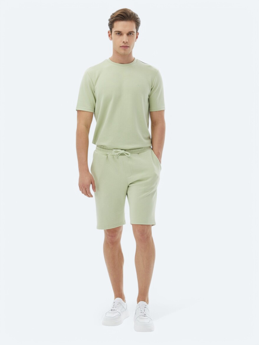 Açık Yeşil Düz Örme Jogging Fit Casual Bermuda - 1