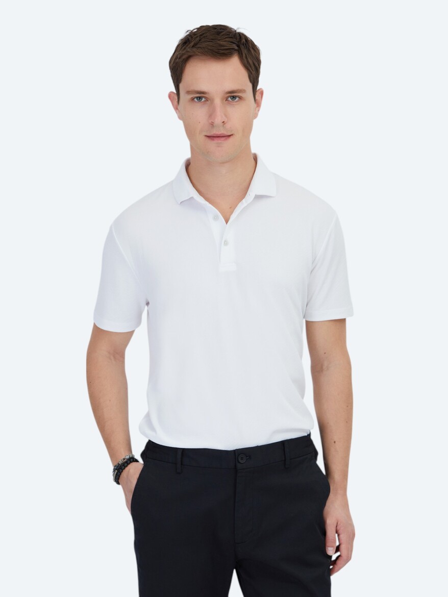 Beyaz Jakarlı Polo Yaka T-Shirt - KİP