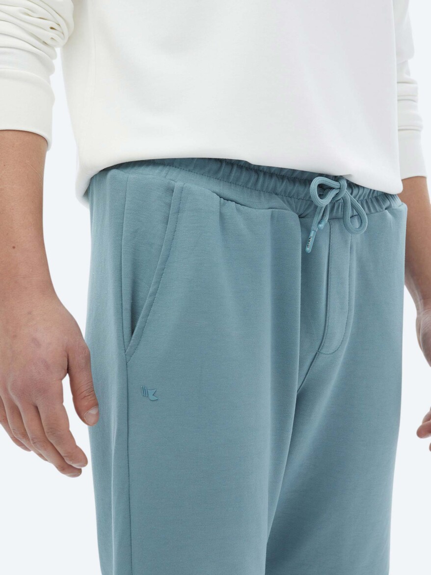 Blue Knitting Jogging Fit Casual Bermuda - 5