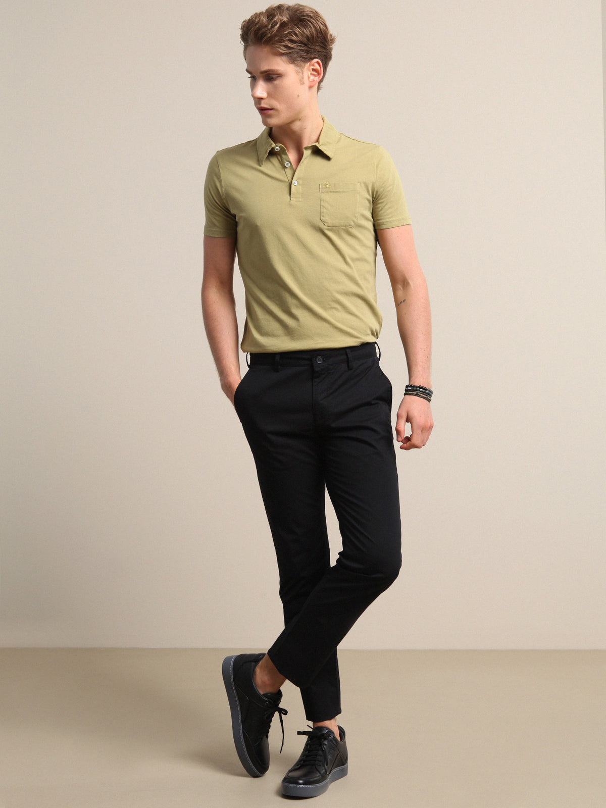 Siyah Düz Dokuma Regular Fit Casual Pamuk Karışımlı Pantolon