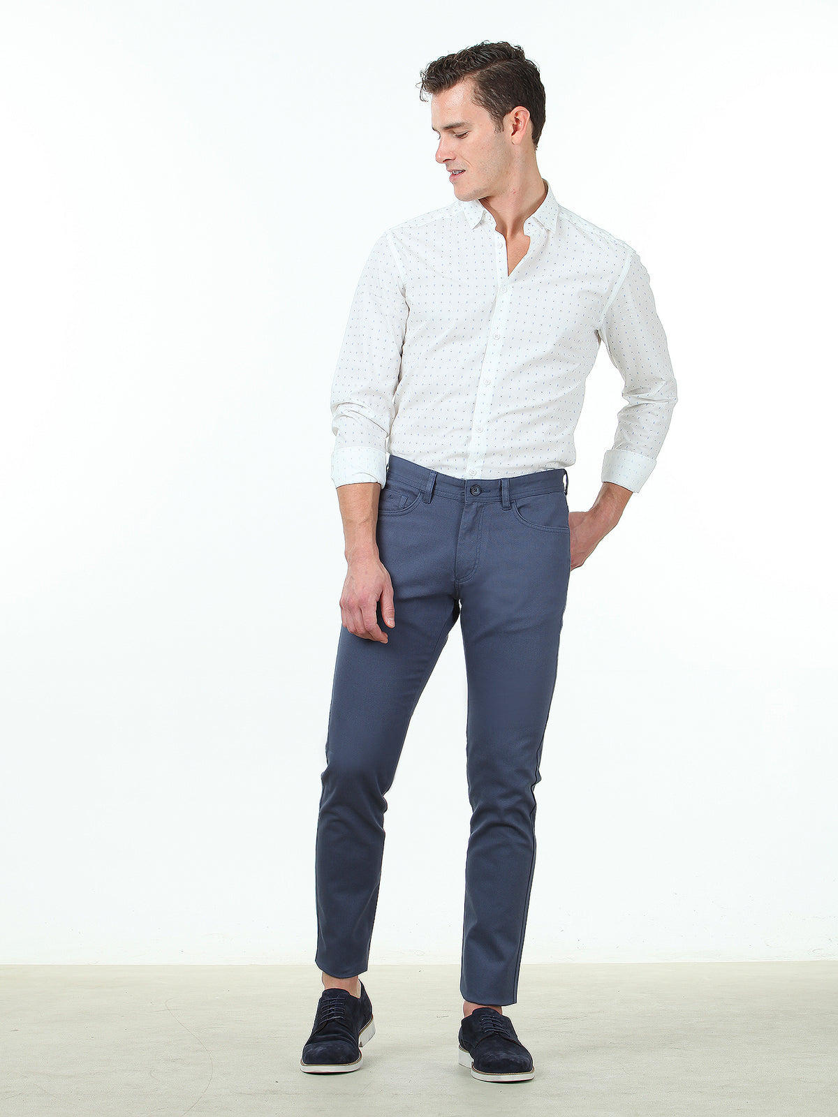 Havacı Mavi Düz Dokuma Slim Fit Casual Pamuk Karışımlı Pantolon