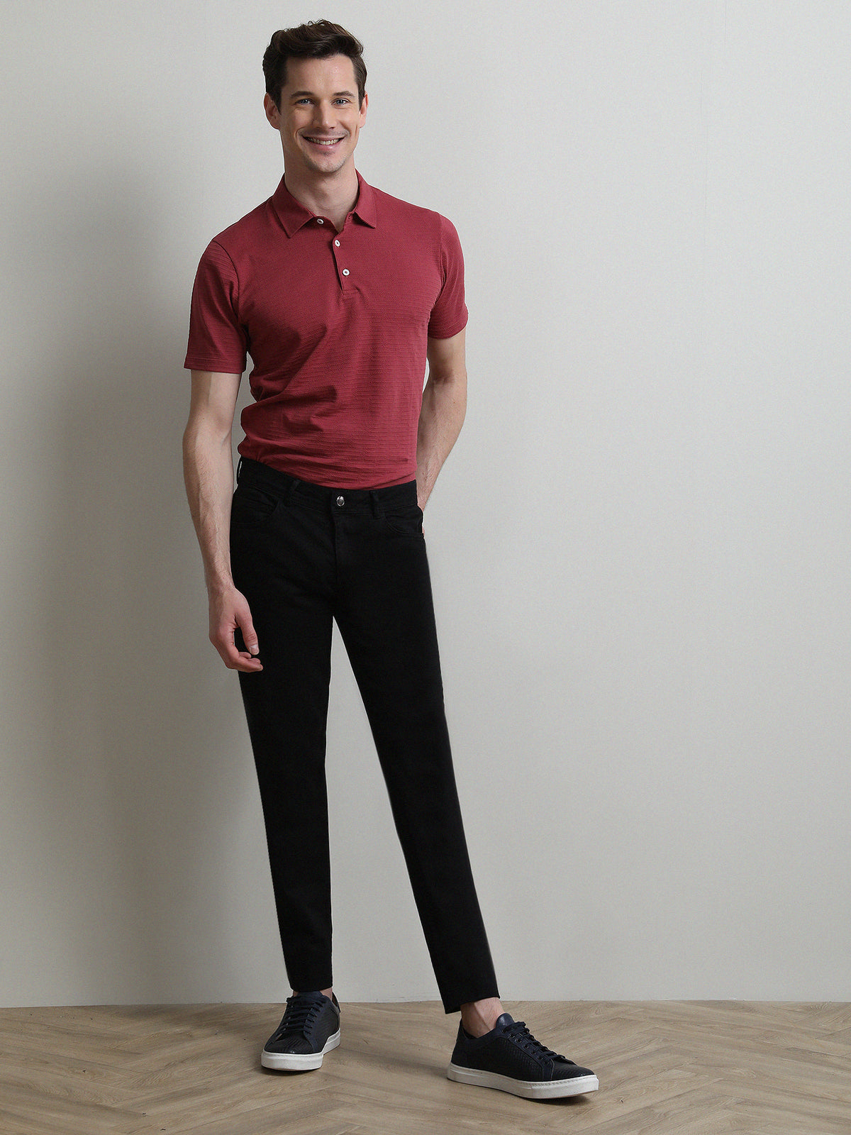 Siyah Düz Dokuma Regular Fit Casual Pamuk Karışımlı Pantolon