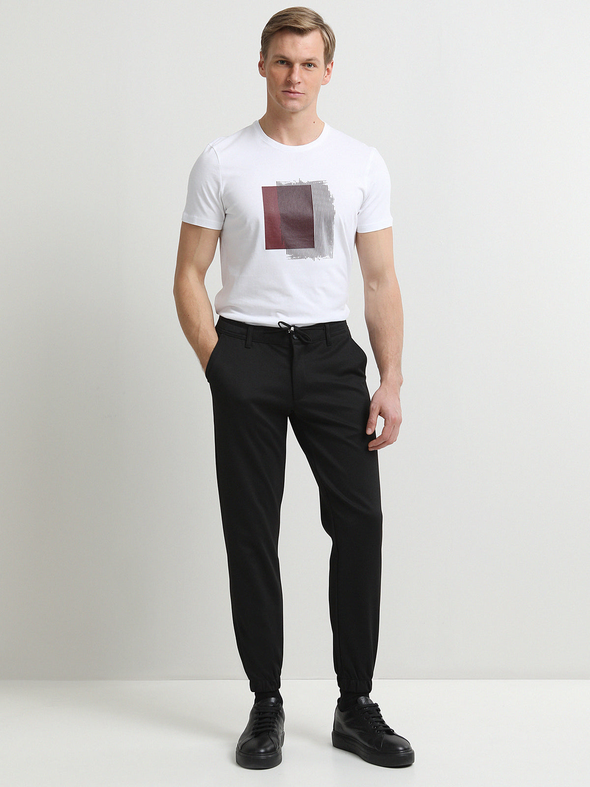 Siyah Dokuma Jogging Fit Smart Casual Pantolon
