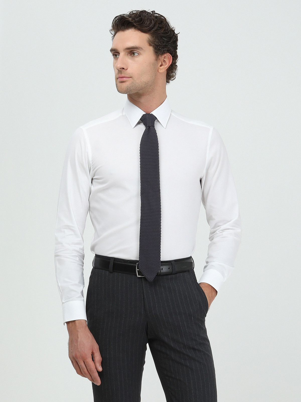 Beyaz Düz Slim Fit Uzun Dokuma Klasik %100 Pamuk Gömlek