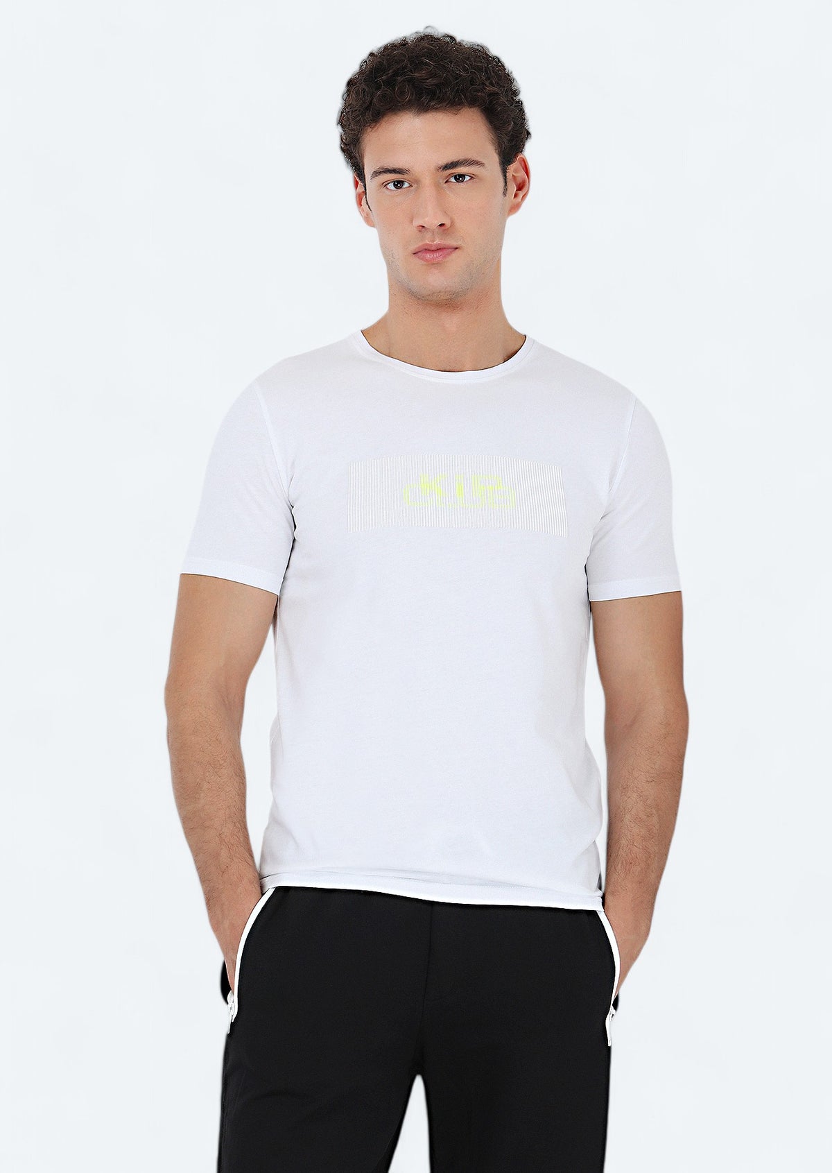 Beyaz Baskılı Bisiklet Yaka %100 Pamuk T-Shirt