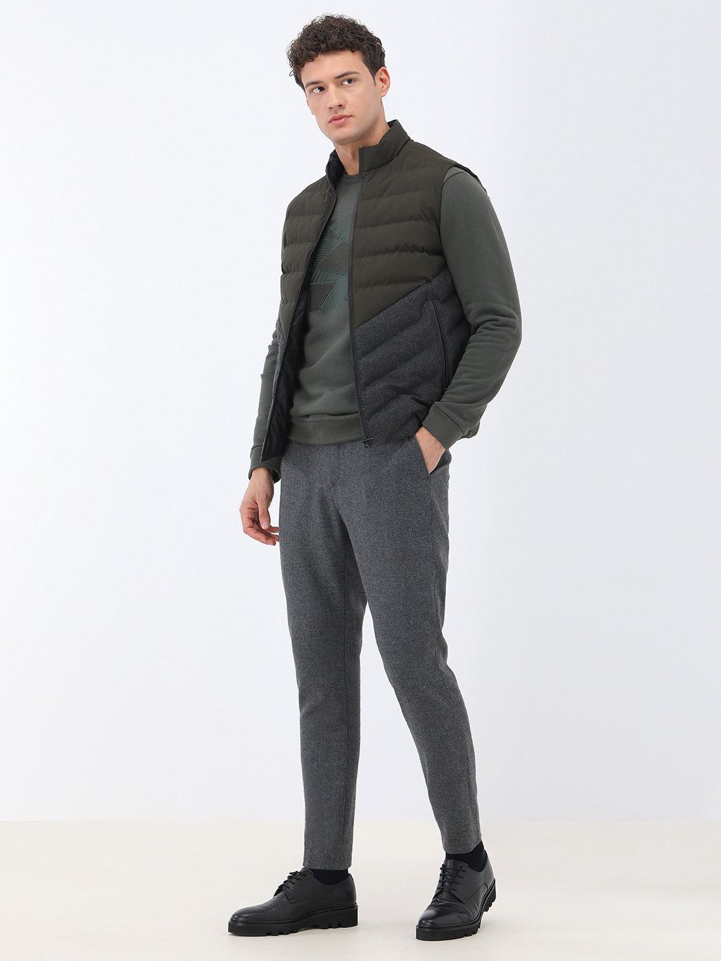 Antrasit Düz Modern Fit Yün Karışımlı Takım Elbise