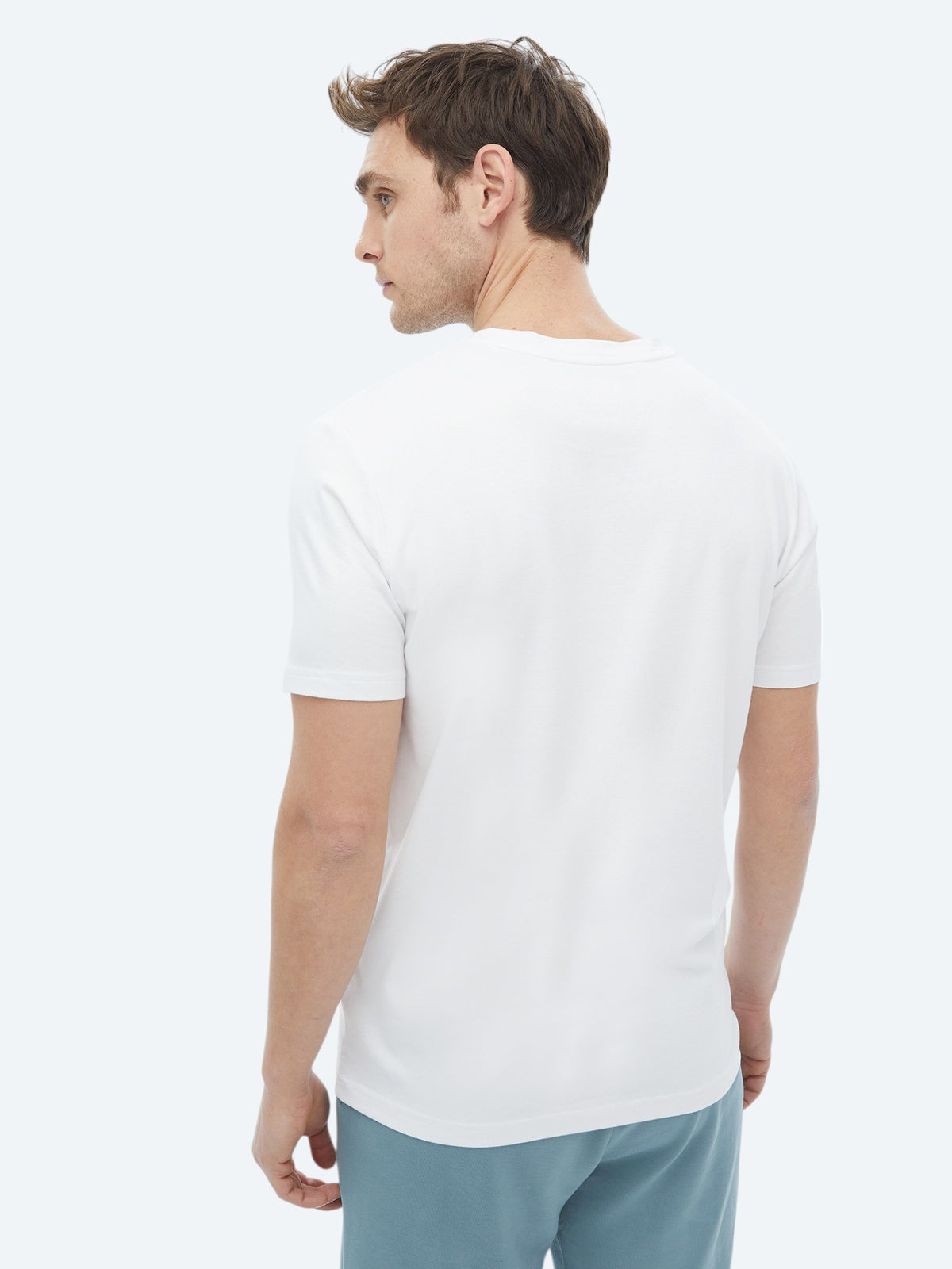 Beyaz Bisiklet Yaka Pamuk Karışımlı T-Shirt