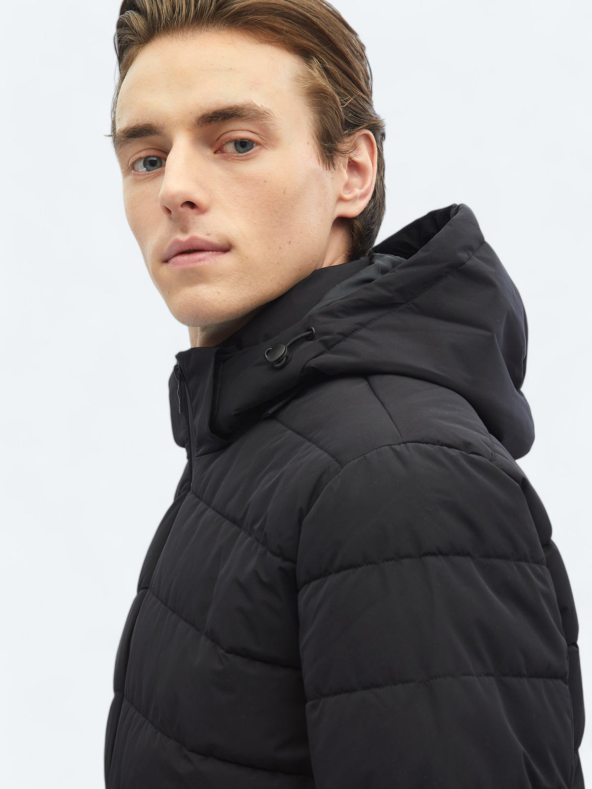 Siyah Regular Fit Kapüşonlu Casual Dokuma Mont
