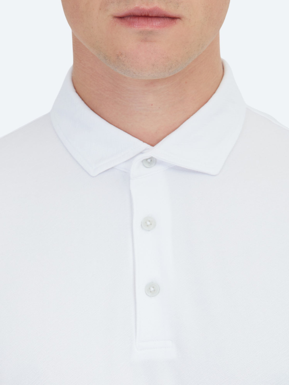 Beyaz Jakarlı Polo Yaka T-Shirt