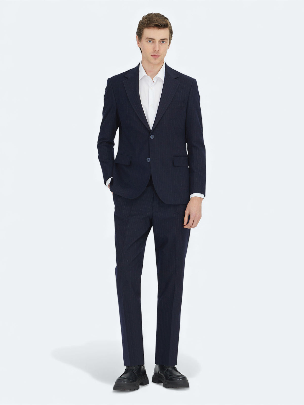 Lacivert Çizgili Modern Fit Takım Elbise