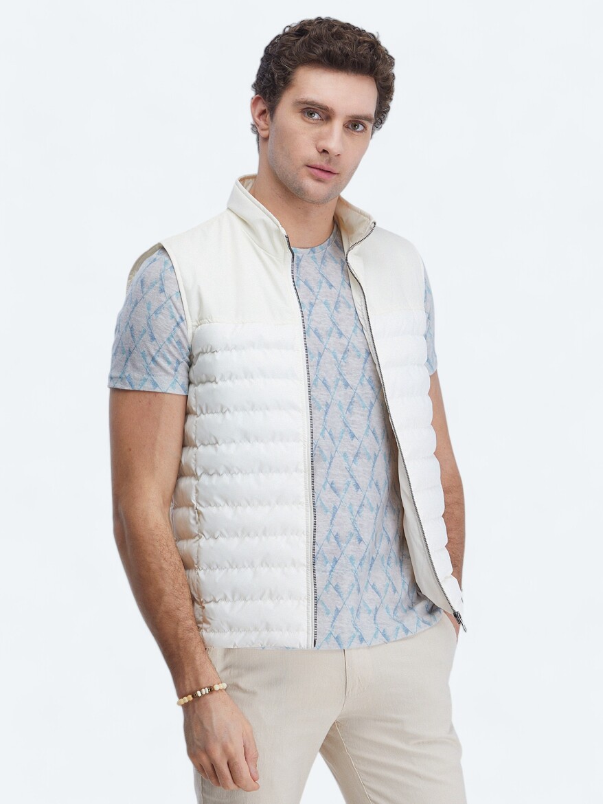 Ecru Regular Fit Turtleneck Casual Weaving Puffer Vest - 1