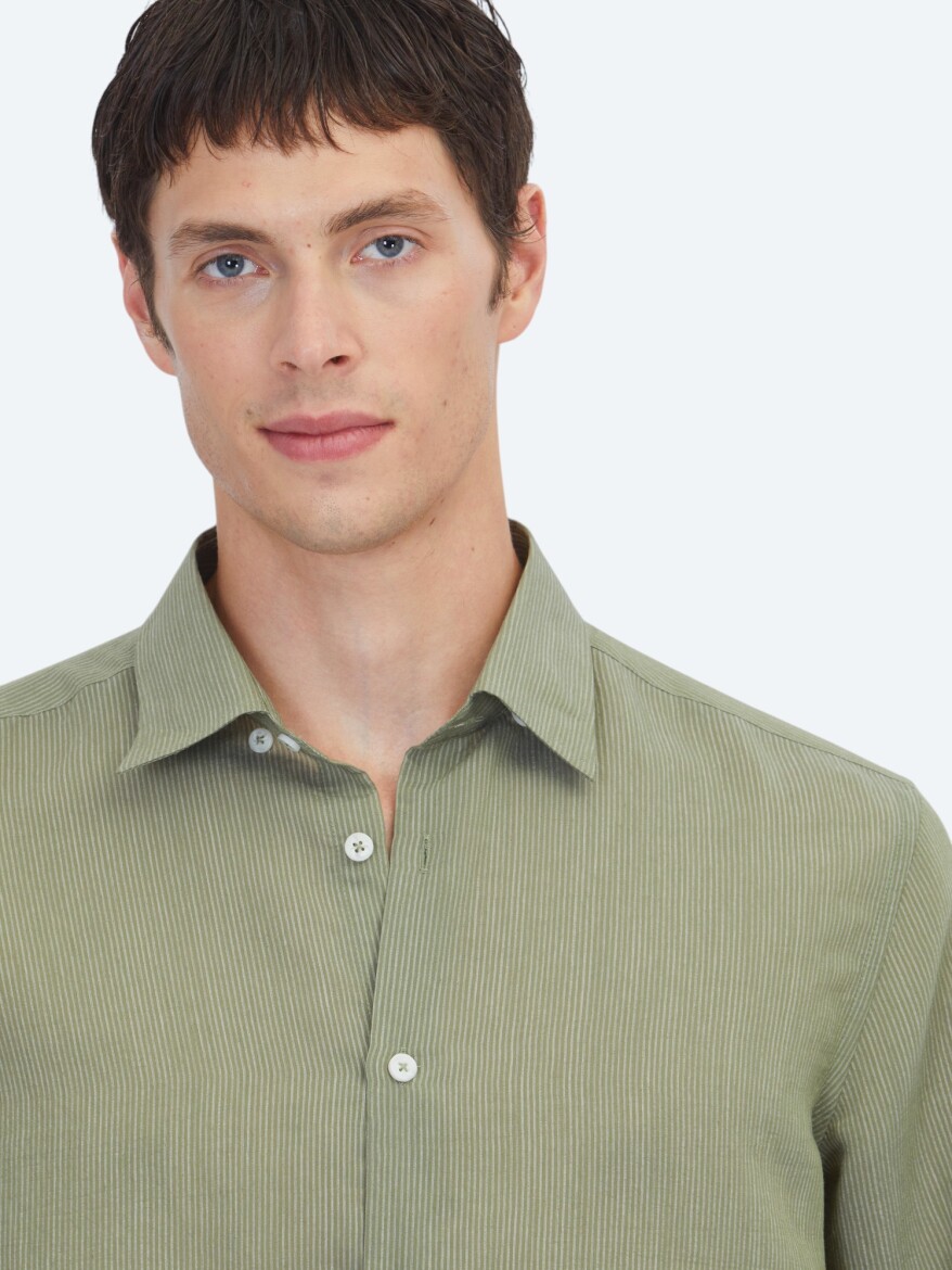 Green Striped Regular Fit Weaving Casual Shirt - 3