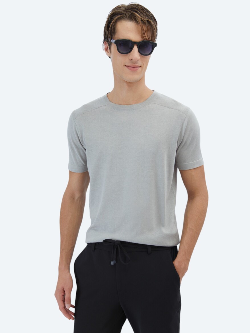 Gri Bisiklet Yaka Desenli Triko - KİP