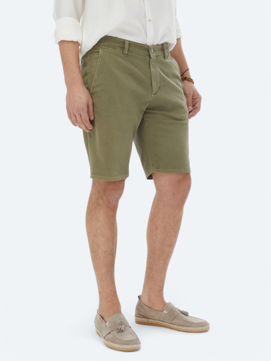 Haki Dokuma Slim Fit Casual Pamuk Karışımlı Bermuda - 3