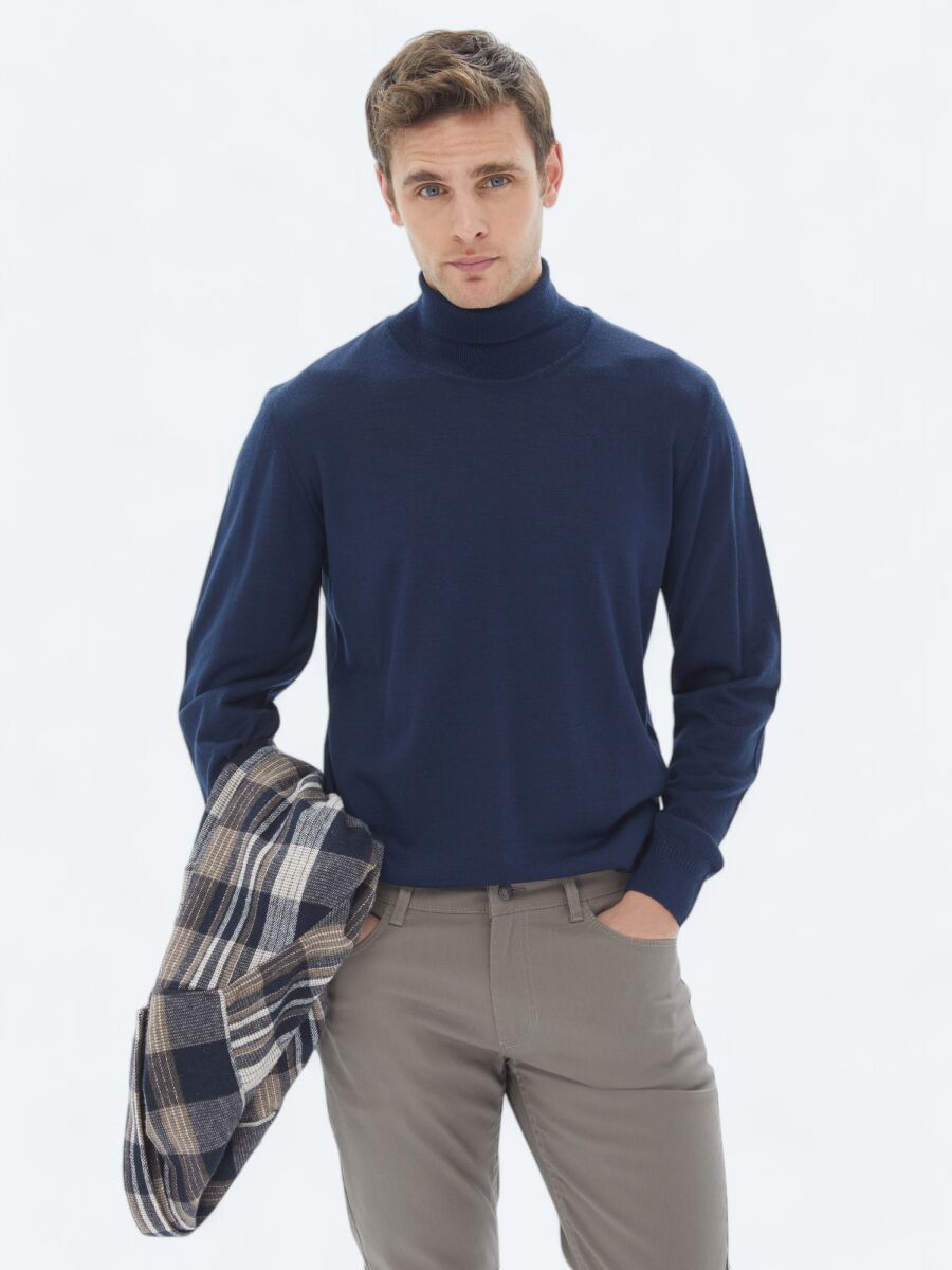 Indigo Knitwear Sweatshirt - 1