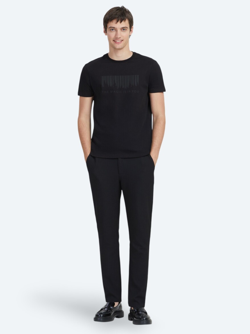 Siyah Baskılı Bisiklet Yaka %100 Pamuk T-Shirt - KİP