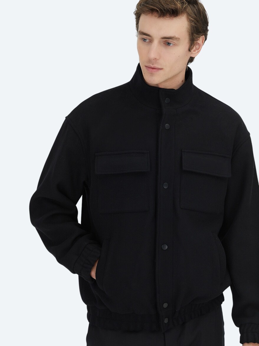 Siyah Comfort Fit Dik Yaka Casual Dokuma Mont - KİP